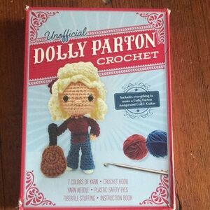 Unofficial Dolly Parton Crochet Kit - Blonde, Red, Blue, Brown